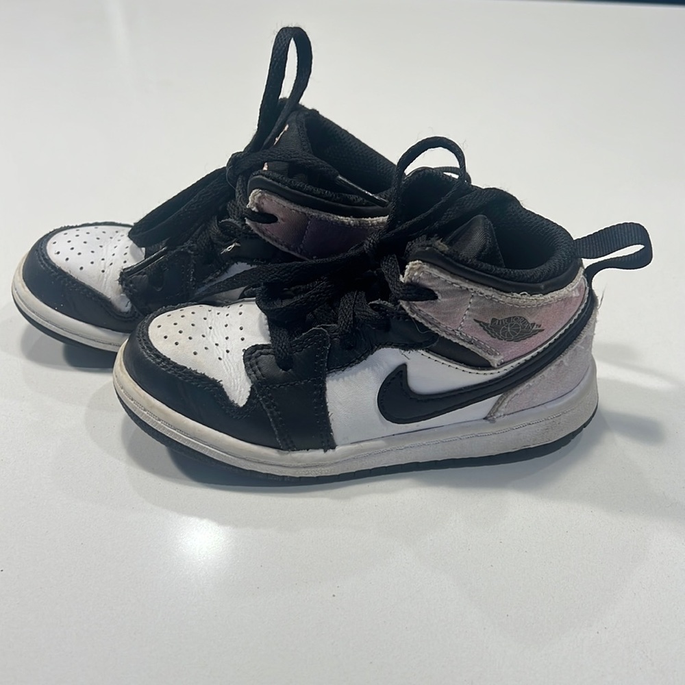 Toddler Jordan 1’s